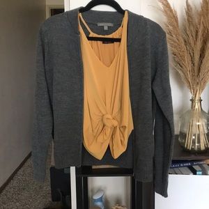 Gray zip up cardigan/sweater with pockets